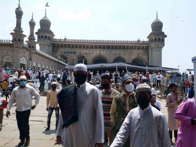 With no restrictions, cheers return during Ramzan in Hyderabad With no restrictions, cheers return during Ramzan in Hyderabad