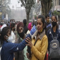 Delhi's daily Covid tally dips to 965, positivity at 4.71%