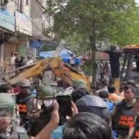 SC stops demolition drive in Jahangirpuri till further orders