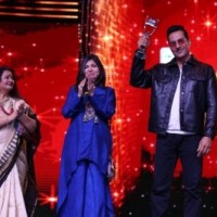 Sudhanshu Pandey wins 'Best Actor - Drama TV' award at Indian Television Academy Awards