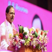 KCR hints at floating national party with alternative agenda