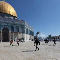 Clashes again erupt in Jerusalem's Al-Aqsa Mosque compound