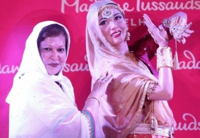 Madhubala's sister to take legal action against makers of late actress' biopic Madhubala's sister to take legal action against makers of late actress' biopic