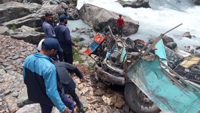 ITBP bus accident: 7 killed, 32 injured in Kashmir (2nd Ld)