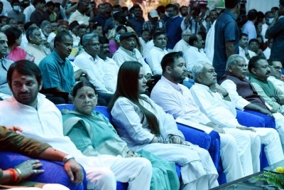 Wife Rajshree turns lucky for Tejashwi Yadav as he becomes Deputy CM again Wife Rajshree turns lucky for Tejashwi Yadav as he becomes Deputy CM again