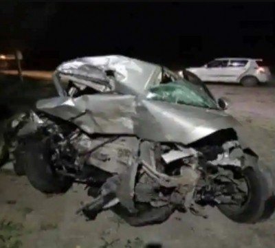 Three of a family killed in Gujarat road mishap Three of a family killed in Gujarat road mishap