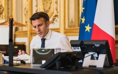 Macron promises French teachers more money Macron promises French teachers more money