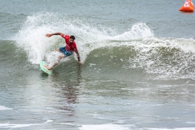 Top surfers qualify for next rounds in Covelong Classic Top surfers qualify for next rounds in Covelong Classic