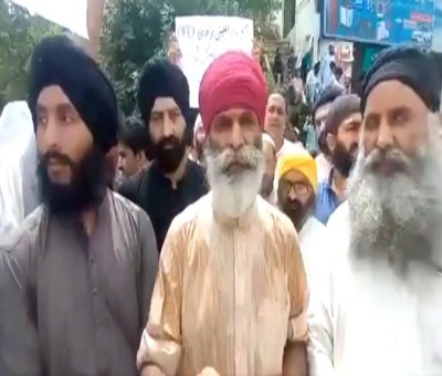 Sikhs to meet MEA on kidnapping, forced conversion of woman in Pak Sikhs to meet MEA on kidnapping, forced conversion of woman in Pak