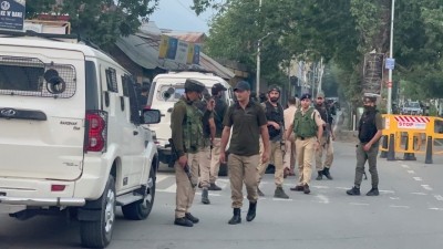 Police constable injured in Srinagar encounter, succumbs