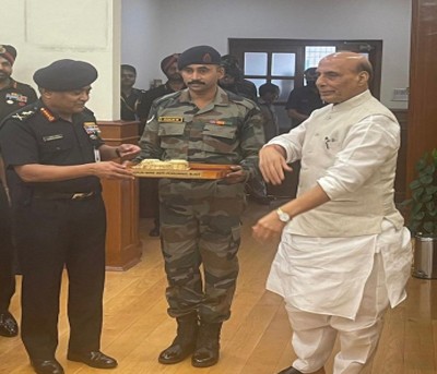 Defence Minister Rajnath Singh hands over multiple indigenous weapons to Army Defence Minister Rajnath Singh hands over multiple indigenous weapons to Army