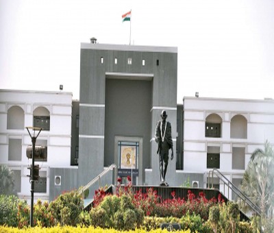 Gujarat HC grants protection to couple in live-in relationship Gujarat HC grants protection to couple in live-in relationship