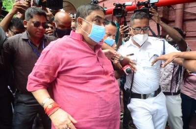 Cattle smuggling case: CBI summons 2 doctors on bed rest advice to Anubrata Mondal Cattle smuggling case: CBI summons 2 doctors on bed rest advice to Anubrata Mondal