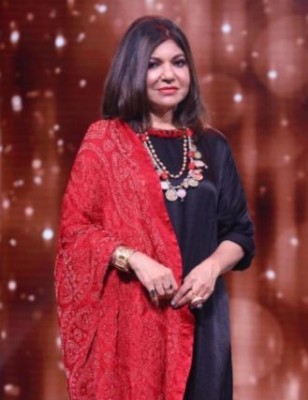 Alka Yagnik: I would sing one line, look at my mom to find out if I'd done well Alka Yagnik: I would sing one line, look at my mom to find out if I'd done well