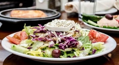 Can vegetarian food raise hip fracture risk in women? Can vegetarian food raise hip fracture risk in women?