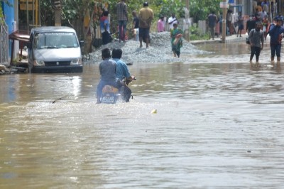 With Cauvery in spate, 1,277 people still in relief camps in TN's Erode With Cauvery in spate, 1,277 people still in relief camps in TN's Erode