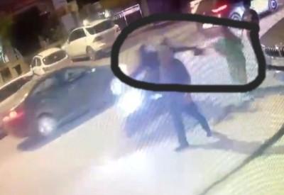 Bikers caught on camera attacking, robbing woman in Delhi Bikers caught on camera attacking, robbing woman in Delhi