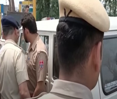 Punjab police caught 327 drug smugglers in the past week Punjab police caught 327 drug smugglers in the past week