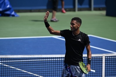 Auger-Aliassime outlasts Sinner to advance to Cincinnati quarters Auger-Aliassime outlasts Sinner to advance to Cincinnati quarters