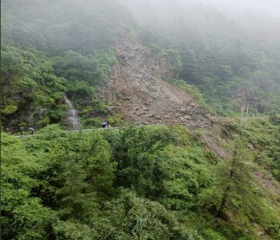 Landslides, flash floods in Himachal claim 16 lives; 8 missing (Ld) Landslides, flash floods in Himachal claim 16 lives; 8 missing (Ld)