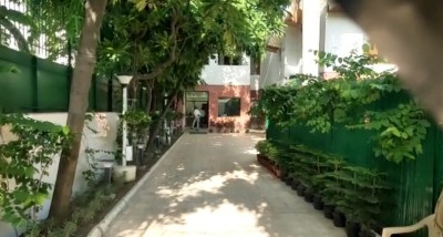 CBI seizes documents, devices during raid at Manish Sisodia's house CBI seizes documents, devices during raid at Manish Sisodia's house