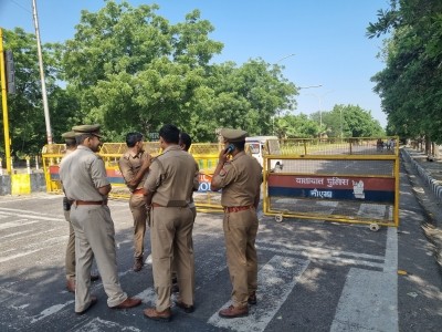 Noida twin tower demolition: Senior officers monitor from command centre Noida twin tower demolition: Senior officers monitor from command centre