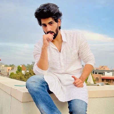 Vijay's 'Liger' song 'Socha Na Tha' marks singer Lakshay Kapoor's Bollywood debut Vijay's 'Liger' song 'Socha Na Tha' marks singer Lakshay Kapoor's Bollywood debut