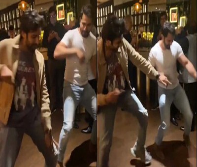 Kartik, Varun burn up the dance floor on 'Bom diggy diggy' Kartik, Varun burn up the dance floor on 'Bom diggy diggy'