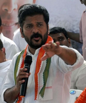 TPCC chief denies making remarks against Venkat Reddy TPCC chief denies making remarks against Venkat Reddy