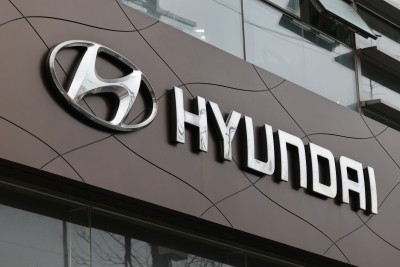Hyundai Motor chief visits US amid new EV tax break law Hyundai Motor chief visits US amid new EV tax break law