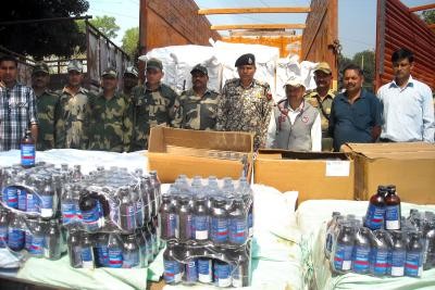 17 held with 9k bottles of addictive cough syrup in UP 17 held with 9k bottles of addictive cough syrup in UP