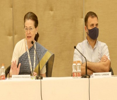Gandhis will be abroad for Sonia's treatment when Cong announces dates to elect new Prez Gandhis will be abroad for Sonia's treatment when Cong announces dates to elect new Prez