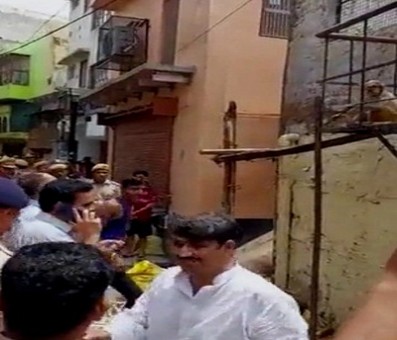 Monkey snatches District Magistrate's specs in Vrindavan