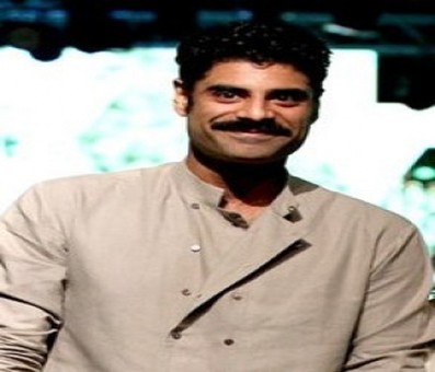 Sikandar Kher gets autographed pic of India's first astronaut Rakesh Sharma Sikandar Kher gets autographed pic of India's first astronaut Rakesh Sharma