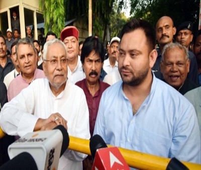Nitish, Tejashwi to be sworn in CM, Deputy CM on Wednesday afternoon Nitish, Tejashwi to be sworn in CM, Deputy CM on Wednesday afternoon