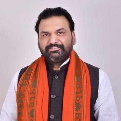 BJP again attacks Nitish's 'political DNA', Tejashwi hits back BJP again attacks Nitish's 'political DNA', Tejashwi hits back
