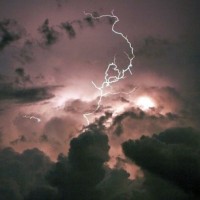 Death toll from lightning strike near White House rises to 3