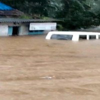 5 dead as heavy rain lashes Kerala