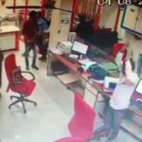 Robbers loot Rs 44L from Union Bank's Gujarat branch, one held