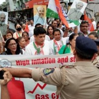 Congress leaders detained in Goa during protest