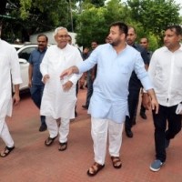 After quitting, Nitish goes to Rabri Devi's house to meet Tejashwi