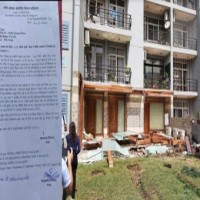Noida admin acts tough on 'abusive politician', demolishes illegal structure