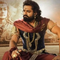 Allu Arjun's all praise for success of Kalyan Ram-starrer 'Bimbisara'
