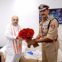 New Delhi Police Commissioner meets Shah 