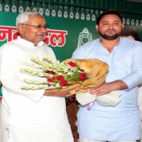 Nitish, Tejashwi Yadav go to Raj Bhavan to stake claim for for new government