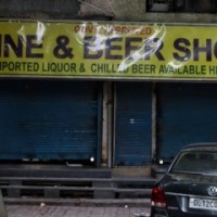 Despite licence extension, Delhi faces 'Dry Day' like situation