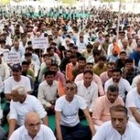 Farmer 'seizes' office property of Gujarat govt entity over pending land compensation