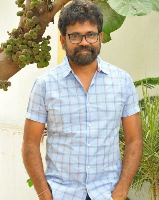 Telugu director Sukumar builds 2 classrooms at alma mater