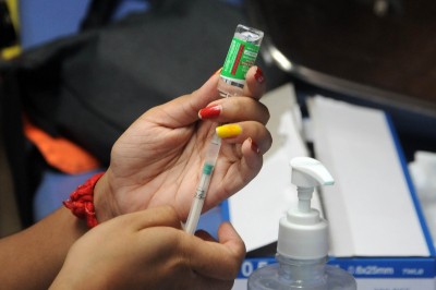 Over 49 cr vaccine doses given to states, 3 cr still unutilised: Centre Over 49 cr vaccine doses given to states, 3 cr still unutilised: Centre