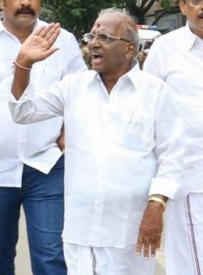 AIADMK Presidium Chairman Madhusudhanan passes away AIADMK Presidium Chairman Madhusudhanan passes away